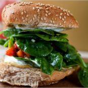 SPINACH, RR PEPPER AND CHEVRE SANDWICH